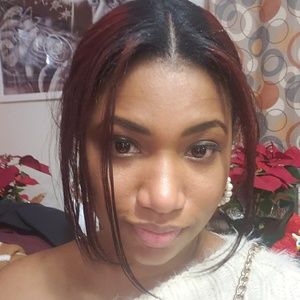 Meet your Posher, Joyette